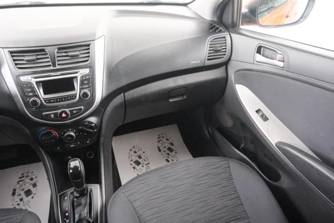 Hyundai Solaris I Рестайлинг с пробегом 2014 года, цена 1 159 000 рублей, 132913 км, седан, Автокод Объявления