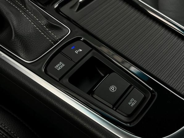 Hyundai Sonata VII (LF) Рестайлинг с пробегом 2018 года, цена 1 623 800 рублей, 26972 км, седан, Автокод Объявления