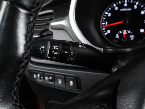 Kia Rio IV Рестайлинг с пробегом 2021 года, цена 1 605 000 рублей, 138303 км, хэтчбек, Автокод Объявления