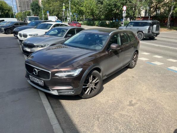 Volvo V90 Cross Country I с пробегом 2017 года, цена 2 250 000 рублей, 302688 км, универсал, Автокод Объявления