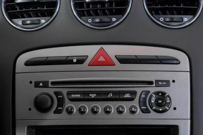 Peugeot 308 I Рестайлинг с пробегом 2011 года, цена 419 000 рублей, 106000 км, хэтчбек, Автокод Объявления