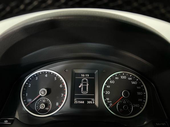 Volkswagen Tiguan I с пробегом 2010 года, цена 839 000 рублей, 251000 км, внедорожник, Автокод Объявления