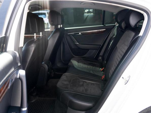 Volkswagen Passat B7 с пробегом 2011 года, цена 1 049 000 рублей, 156630 км, седан, Автокод Объявления