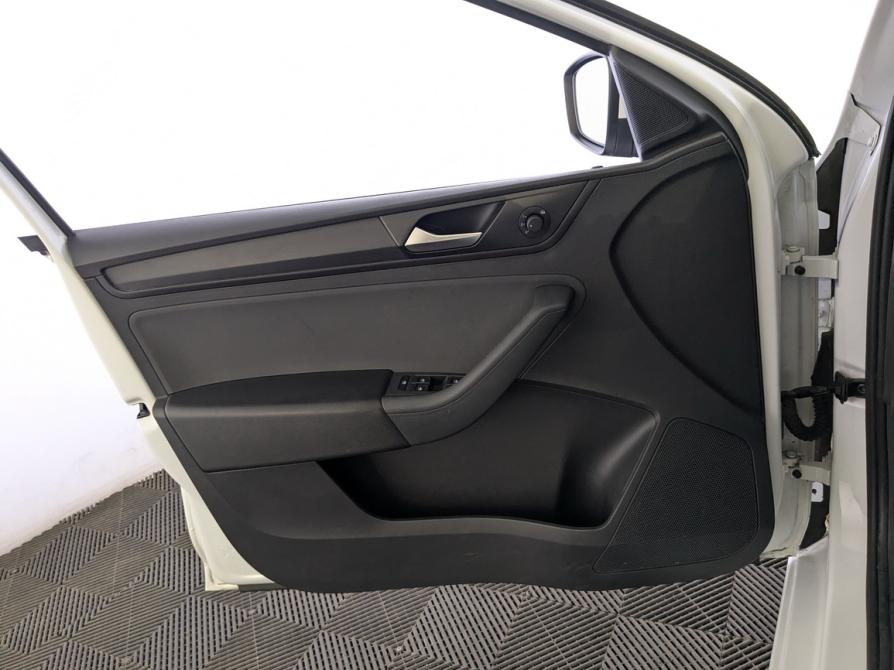 Volkswagen Polo VI Москва  - изображение 17