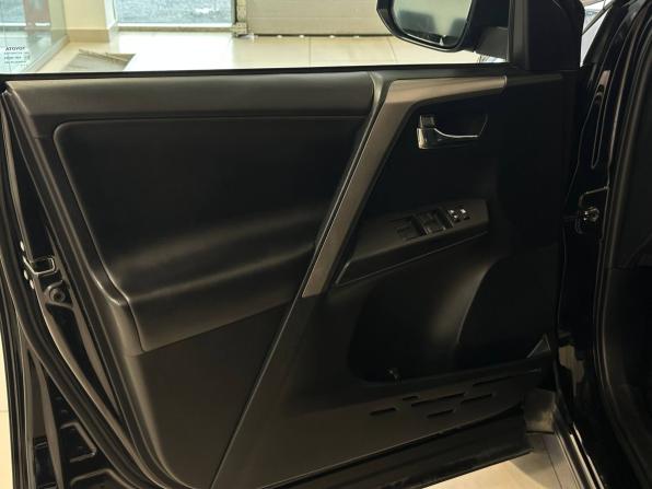 Toyota RAV4 IV (XA40) Рестайлинг с пробегом 2017 года, цена 2 177 000 рублей, 114011 км, внедорожник, Автокод Объявления