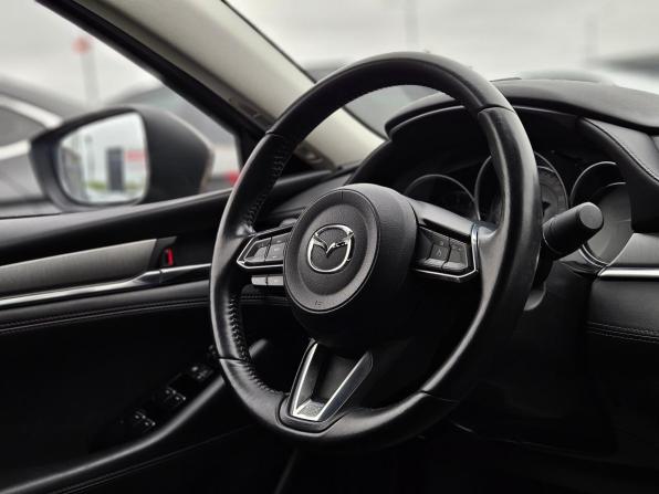 Mazda 6 III (GJ) Рестайлинг 2 с пробегом 2019 года, цена 1 999 000 рублей, 63000 км, седан, Автокод Объявления