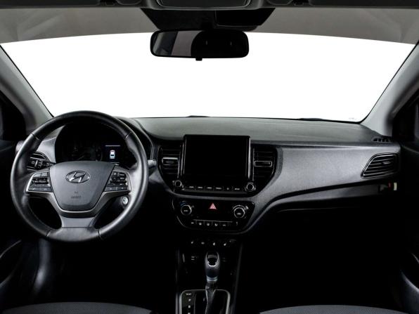 Hyundai Solaris II Рестайлинг с пробегом 2021 года, цена 1 578 000 рублей, 34306 км, седан, Автокод Объявления