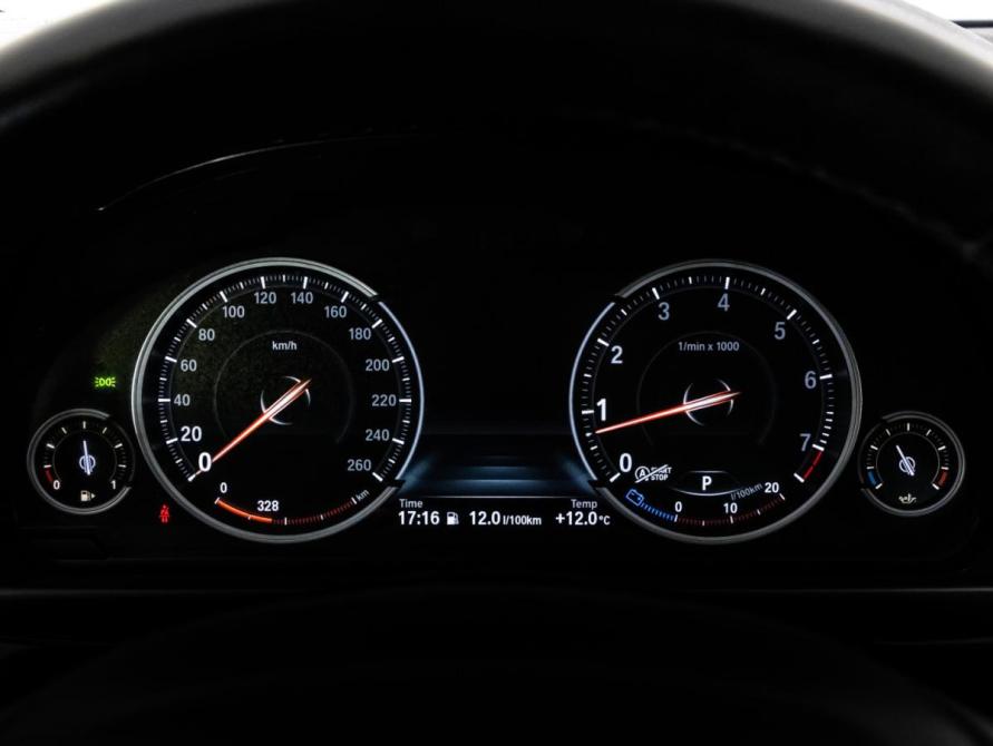 BMW 5 серии VI (F10/F11/F07) Рестайлинг Санкт-Петербург  - изображение 28