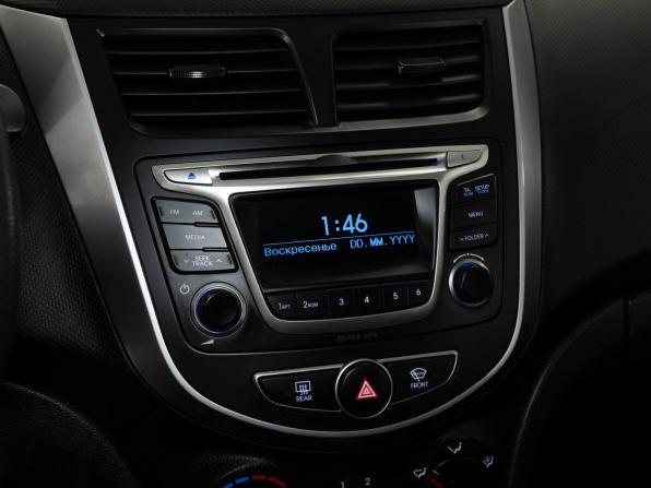 Hyundai Solaris I Рестайлинг с пробегом 2015 года, цена 1 110 000 рублей, 88907 км, седан, Автокод Объявления