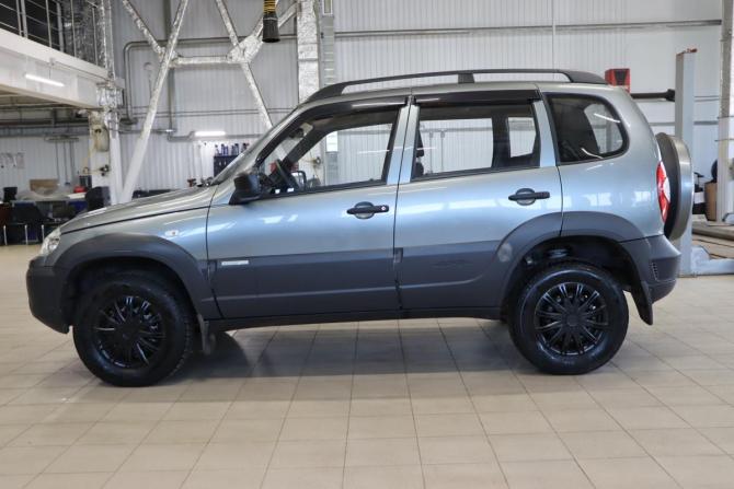 Chevrolet Niva I Рестайлинг с пробегом 2015 года, цена 549 990 рублей, 79446 км, внедорожник, Автокод Объявления
