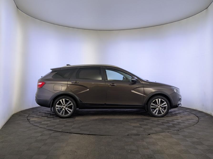Lada (ВАЗ) Vesta I Москва  - изображение 4