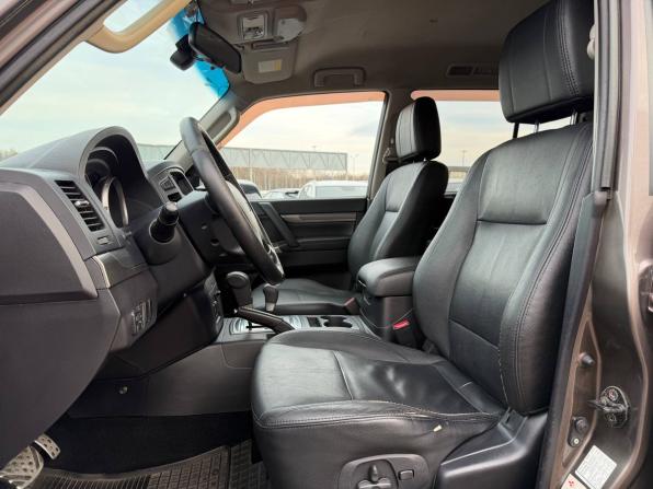 Mitsubishi Pajero IV Рестайлинг 1 с пробегом 2011 года, цена 1 495 000 рублей, 295200 км, внедорожник, Автокод Объявления