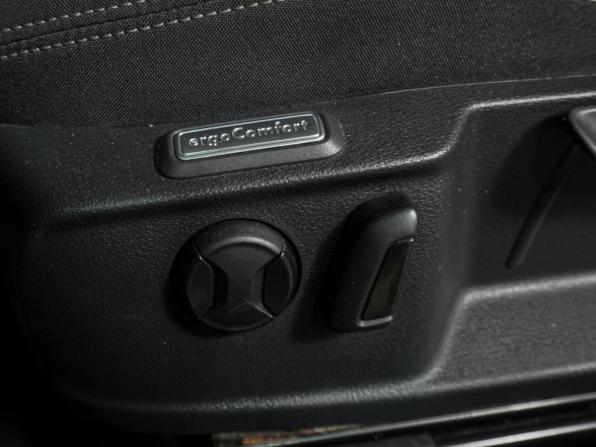 Volkswagen Passat B8 с пробегом 2017 года, цена 1 909 000 рублей, 171988 км, седан, Автокод Объявления
