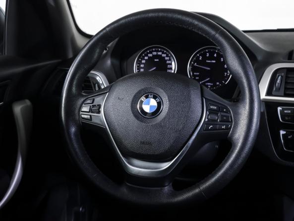BMW 1 серии II (F20/F21) Рестайлинг с пробегом 2017 года, цена 1 750 000 рублей, 101323 км, хэтчбек, Автокод Объявления