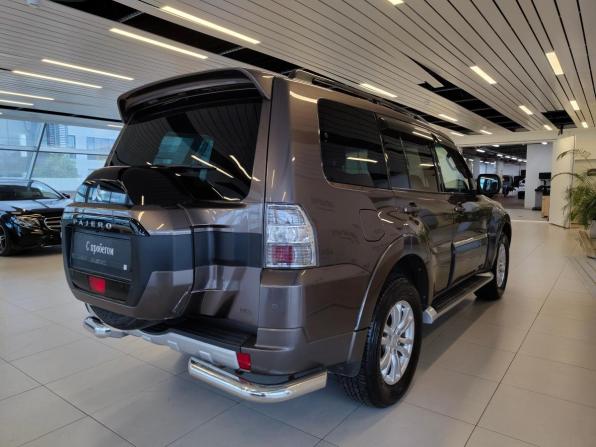 Mitsubishi Pajero IV Рестайлинг 2 с пробегом 2015 года, цена 2 018 000 рублей, 181780 км, внедорожник, Автокод Объявления