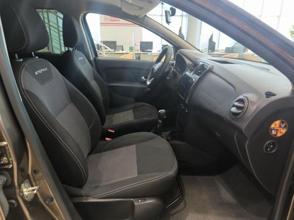 Renault Sandero II Рестайлинг с пробегом 2021 года, цена 1 380 000 рублей, 61191 км, хэтчбек, Автокод Объявления