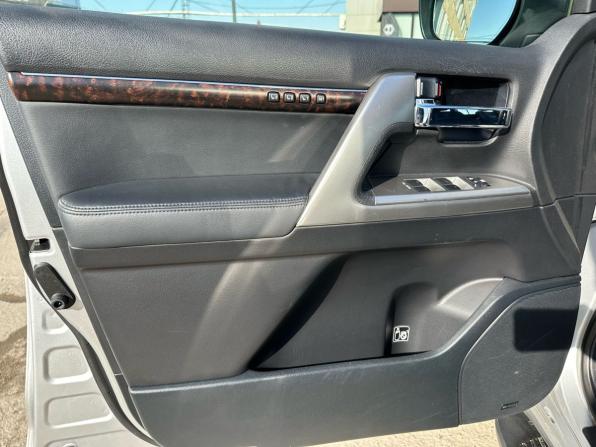 Toyota Land Cruiser 200 Series Рестайлинг 1 с пробегом 2012 года, цена 3 930 000 рублей, 219761 км, внедорожник, Автокод Объявления