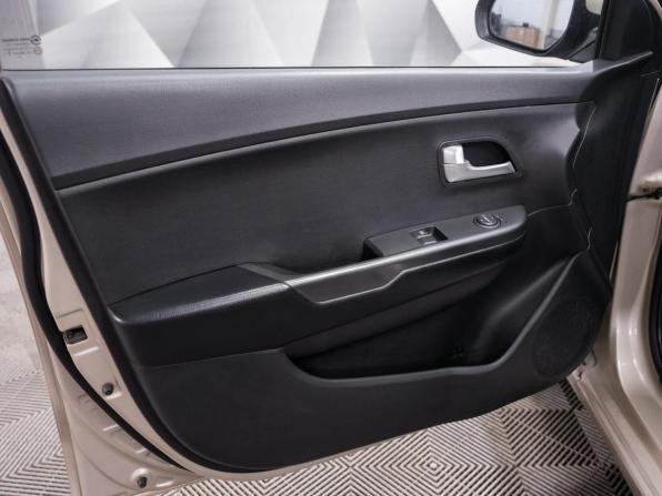 Kia Rio III с пробегом 2012 года, цена 750 000 рублей, 194000 км, седан, Автокод Объявления