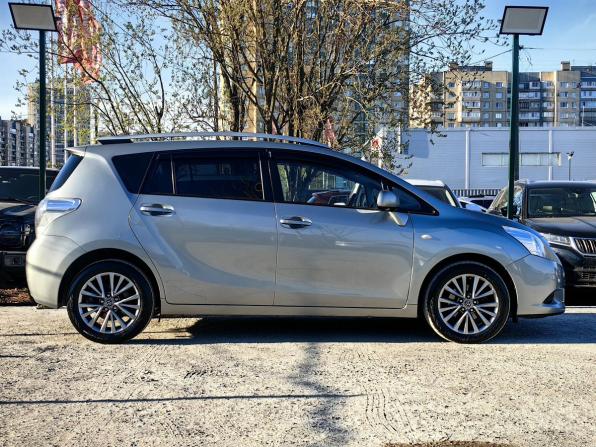 Toyota Verso I Рестайлинг с пробегом 2012 года, цена 1 209 000 рублей, 187000 км, компактвэн, Автокод Объявления