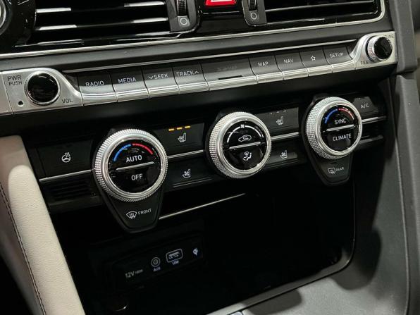 Genesis G70 I с пробегом 2019 года, цена 2 700 000 рублей, 108736 км, седан, Автокод Объявления
