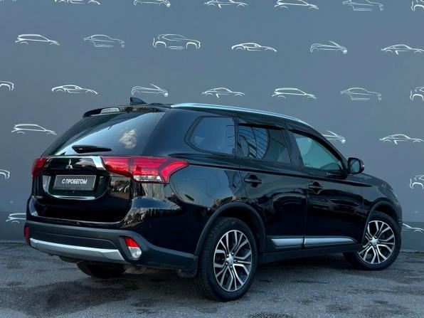 Mitsubishi Outlander III Рестайлинг 2 с пробегом 2018 года, цена 1 819 600 рублей, 152066 км, внедорожник, Автокод Объявления