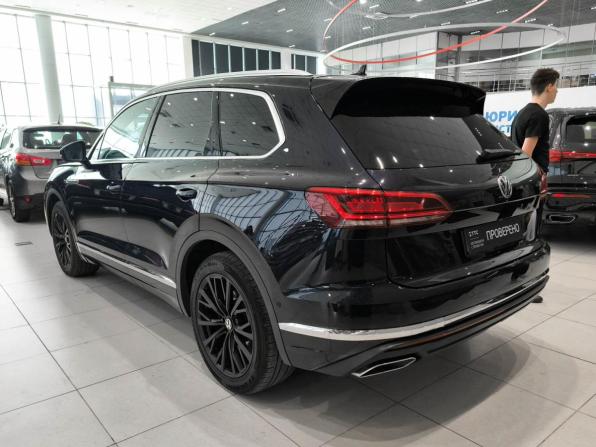 Volkswagen Touareg III с пробегом 2020 года, цена 3 750 000 рублей, 276675 км, внедорожник, Автокод Объявления