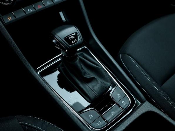 Skoda Karoq I с пробегом 2021 года, цена 2 569 000 рублей, 108411 км, внедорожник, Автокод Объявления