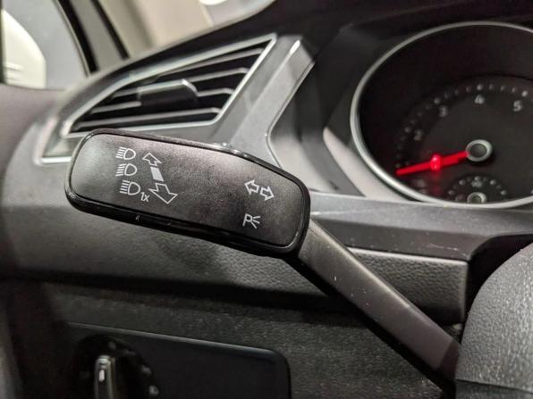 Volkswagen Tiguan II Рестайлинг с пробегом 2021 года, цена 2 549 000 рублей, 126040 км, внедорожник, Автокод Объявления