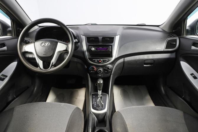 Hyundai Solaris I с пробегом 2012 года, цена 899 000 рублей, 175000 км, хэтчбек, Автокод Объявления