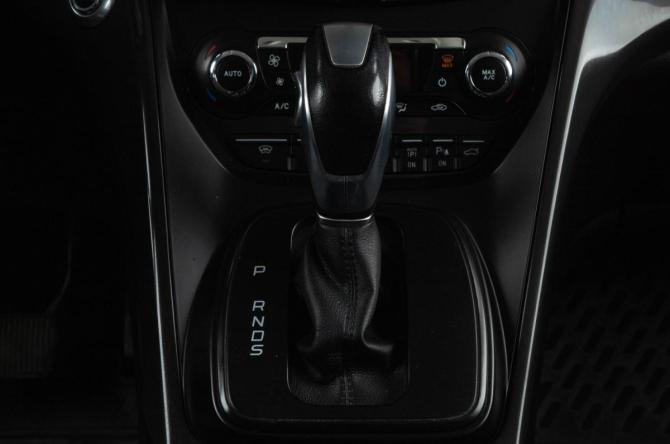 Ford Kuga II с пробегом 2013 года, цена 1 389 000 рублей, 205000 км, внедорожник, Автокод Объявления