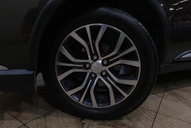 Mitsubishi Outlander III Рестайлинг 2 с пробегом 2015 года, цена 2 049 000 рублей, 166420 км, внедорожник, Автокод Объявления