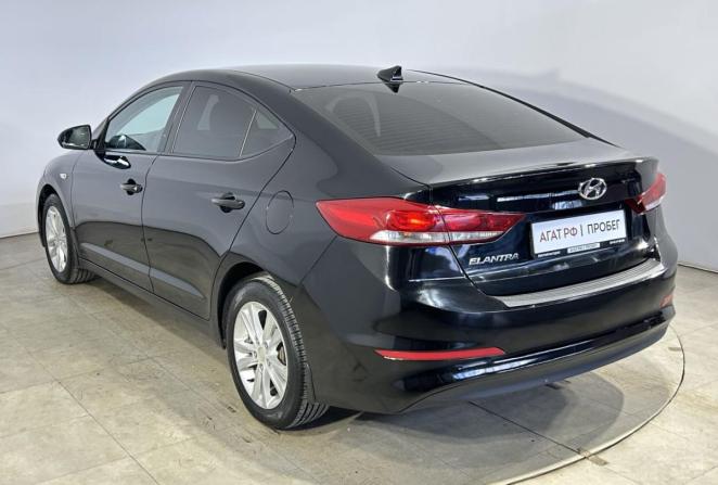 Hyundai Elantra VI (AD) с пробегом 2017 года, цена 1 050 000 рублей, 165724 км, седан, Автокод Объявления
