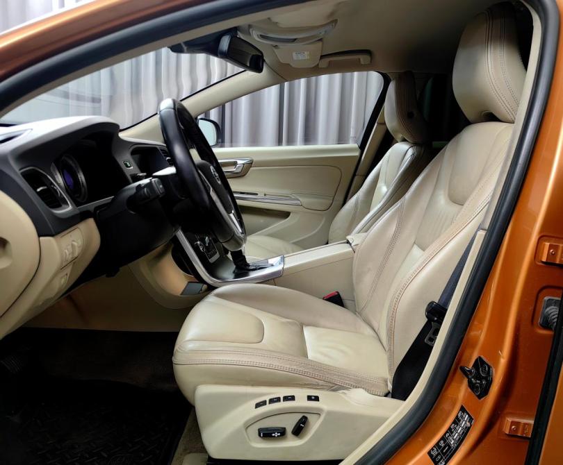 Volvo S60 II Москва  - изображение 9