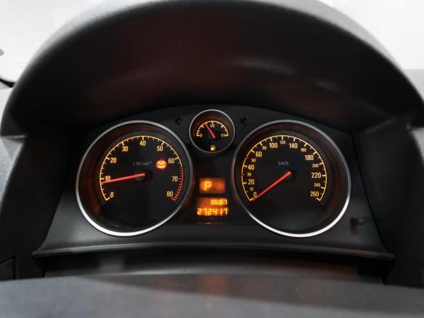 Opel Astra H Рестайлинг с пробегом 2012 года, цена 555 000 рублей, 272400 км, седан, Автокод Объявления