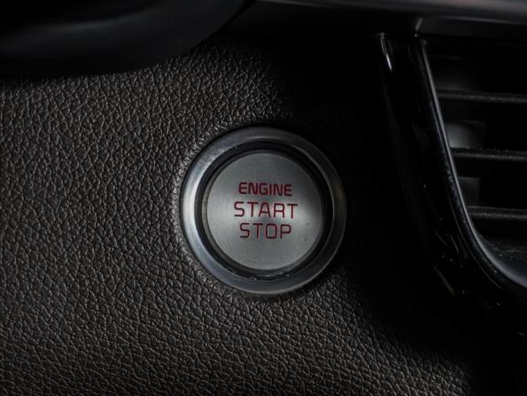 Kia Optima IV Рестайлинг с пробегом 2019 года, цена 1 999 000 рублей, 136984 км, седан, Автокод Объявления