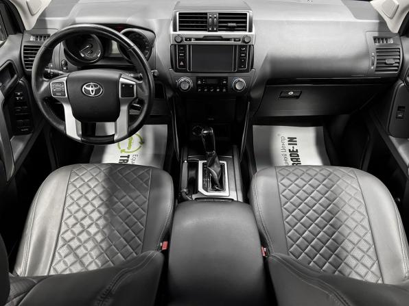 Toyota Land Cruiser Prado 150 Series Рестайлинг 1 с пробегом 2015 года, цена 3 395 000 рублей, 273103 км, внедорожник, Автокод Объявления