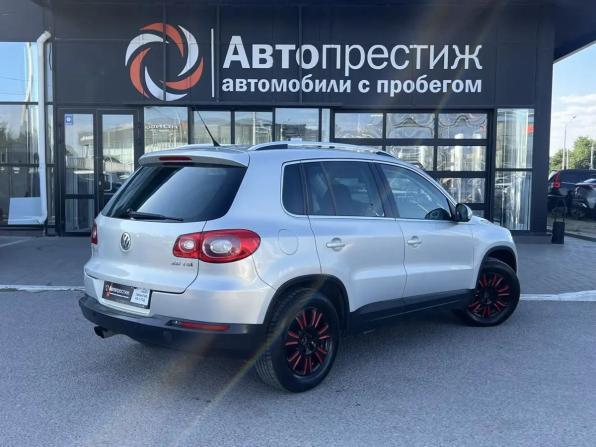Volkswagen Tiguan I с пробегом 2009 года, цена 833 500 рублей, 258242 км, внедорожник, Автокод Объявления