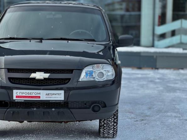 Chevrolet Niva I Рестайлинг с пробегом 2017 года, цена 729 000 рублей, 89143 км, внедорожник, Автокод Объявления