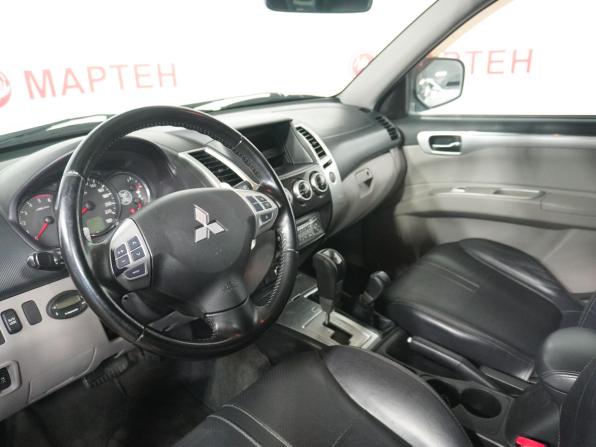 Mitsubishi Pajero Sport II Рестайлинг с пробегом 2014 года, цена 1 568 000 рублей, 298803 км, внедорожник, Автокод Объявления