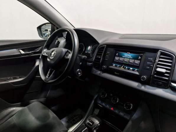 Skoda Karoq I с пробегом 2020 года, цена 2 378 600 рублей, 85724 км, внедорожник, Автокод Объявления