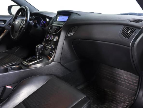 Hyundai Genesis Coupe I Рестайлинг с пробегом 2012 года, цена 1 290 000 рублей, 246000 км, купе, Автокод Объявления