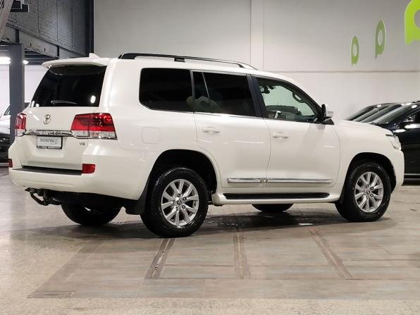 Toyota Land Cruiser 200 Series Рестайлинг 2 с пробегом 2018 года, цена 6 090 000 рублей, 161961 км, внедорожник, Автокод Объявления