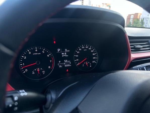 Kia Rio IV Рестайлинг с пробегом 2022 года, цена 1 745 000 рублей, 88665 км, хэтчбек, Автокод Объявления