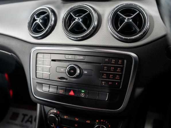 Mercedes-Benz CLA I (C117 X117) с пробегом 2015 года, цена 1 325 000 рублей, 64380 км, седан, Автокод Объявления