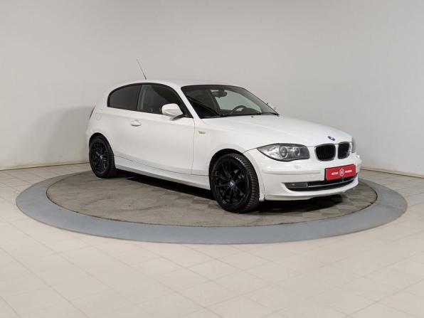 BMW 1 серии I (E81/E82/E87/E88) Рестайлинг с пробегом 2011 года, цена 849 900 рублей, 162000 км, хэтчбек, Автокод Объявления