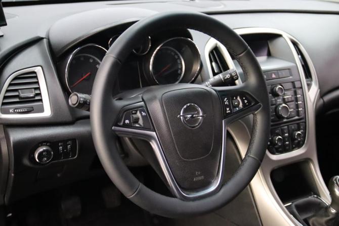 Opel Astra H Рестайлинг с пробегом 2011 года, цена 595 950 рублей, 194730 км, хэтчбек, Автокод Объявления