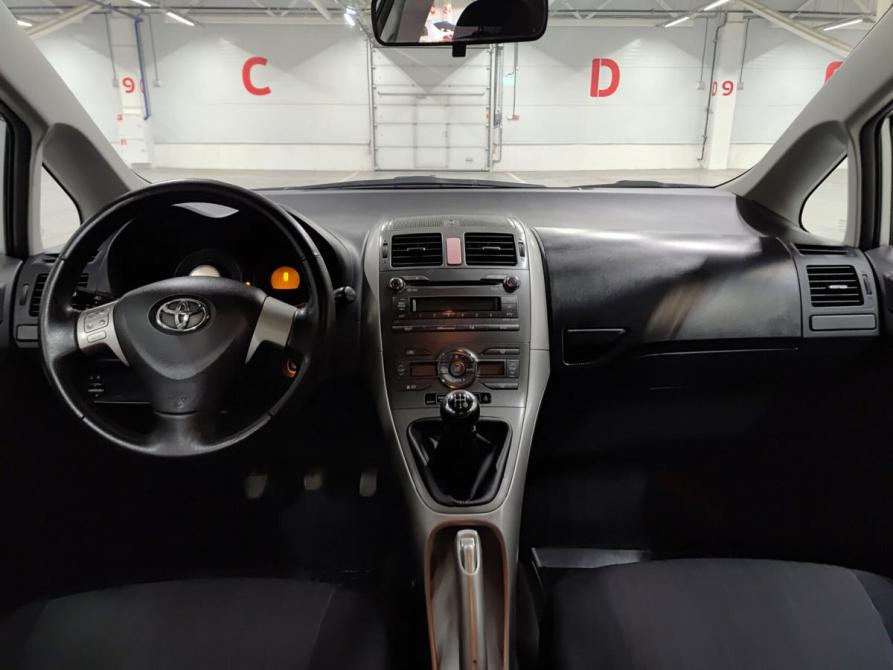 Toyota Auris I Казань  - изображение 17
