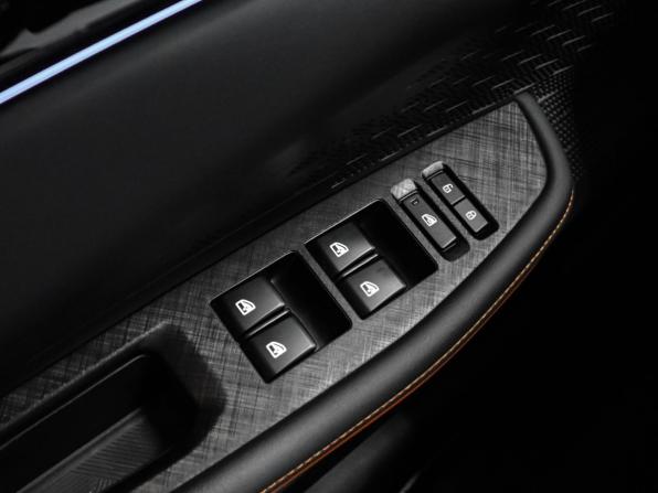 Changan UNI-V I с пробегом 2024 года, цена 2 579 000 рублей, 9675 км, лифтбек, Автокод Объявления
