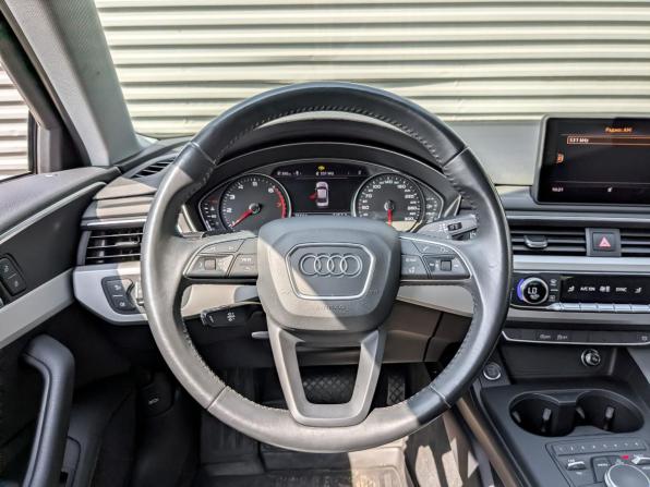 Audi A4 V (B9) с пробегом 2019 года, цена 2 749 000 рублей, 75481 км, седан, Автокод Объявления