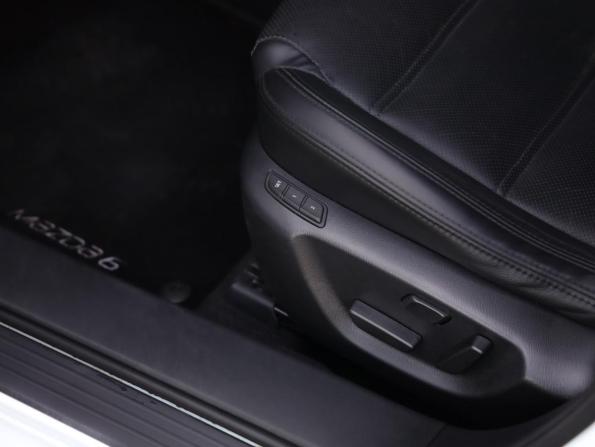 Mazda 6 III (GJ) Рестайлинг с пробегом 2016 года, цена 2 056 000 рублей, 60282 км, седан, Автокод Объявления